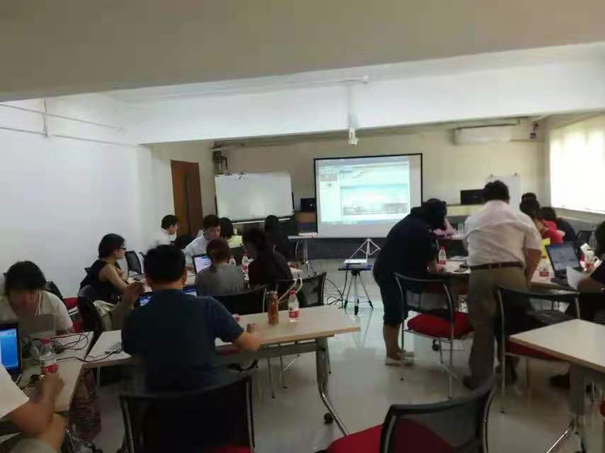 董強:微課開發(fā)師工作坊圓滿結(jié)束（人民大學(xué)）
