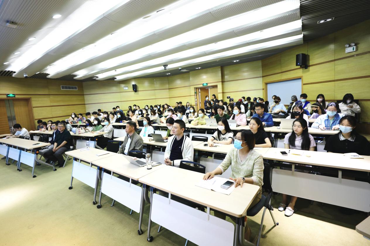 馮帥章:暨南大學經(jīng)濟學院院長馮帥章訪問管理學院
